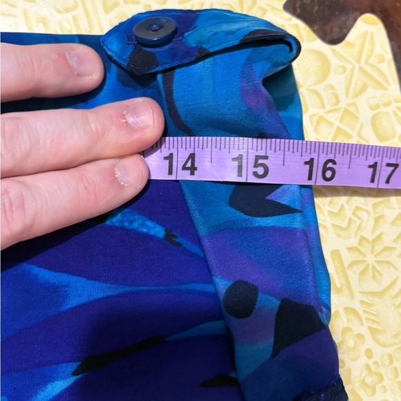 Blue Floral Button-Up Blouse - Picture 9 of 10